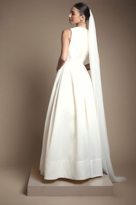Bodice Full Skirt Wedding Dress - Image 3