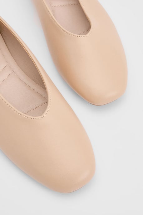 Seraphina Faux Leather High Cut Square Toe Padded Ballet Pumps - Image 3