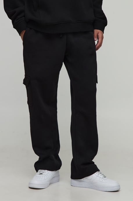 Essential Straight Leg Cargo Jogger - Image 1