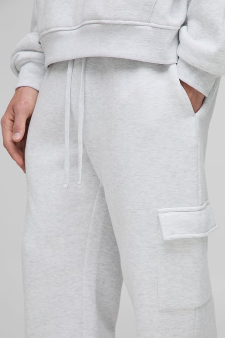 Essential Straight Leg Cargo Jogger - Image 3
