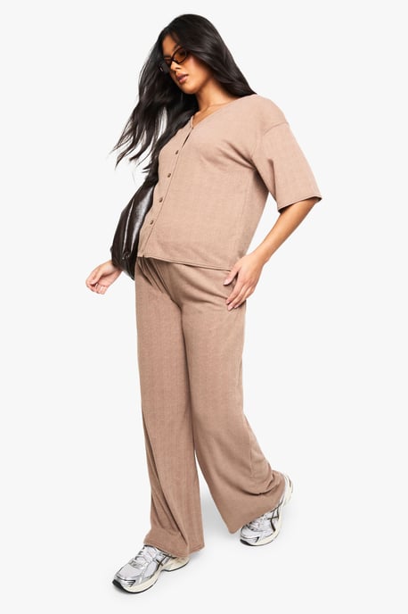MATERNITY V NECK BUTTON DOWN LOOSE FIT CO-ORD - Image 3