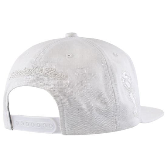 Mitchell & Ness NBA Atlanta Hawks HWC White Cap - Image 2