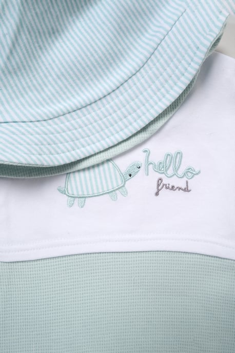 Turtle Printed Romper and Reversible Hat Outfit Set - Image 3