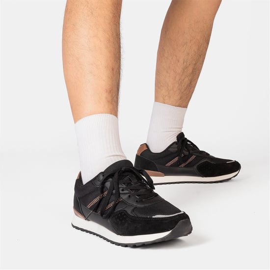 Men's Donnay Bob Trainers in Black - Image 6