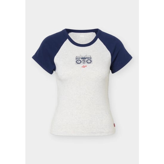 Levi's gr riley raglan tee pearl embellished 003r2 0010 - Image 3