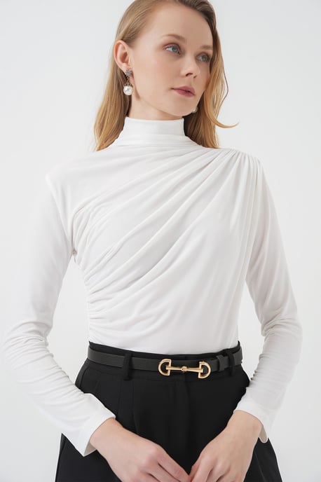 Getailleerde Turtleneck Blouse met Drapé Detail - Image 2