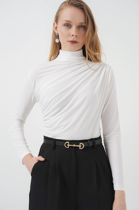 Getailleerde Turtleneck Blouse met Drapé Detail - Image 3