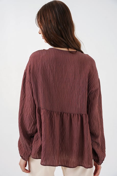 Textured Seersucker V-Neck Blouse with Bow Tie - Image 6