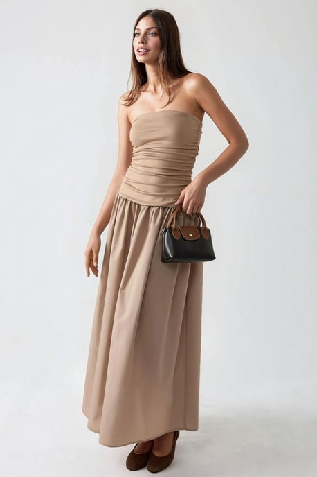 Strapless Maxi Klänning med A-linjeformad Passform - Image 1