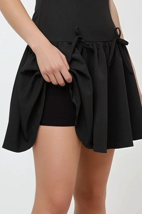 Aansluitende Mini-jurk met Strikdetails - Image 4