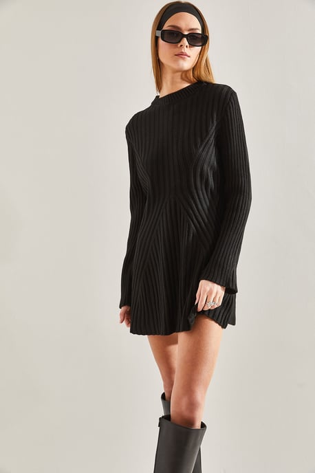 Textured Knitwear Mini Dress with Crew Neck - Image 4