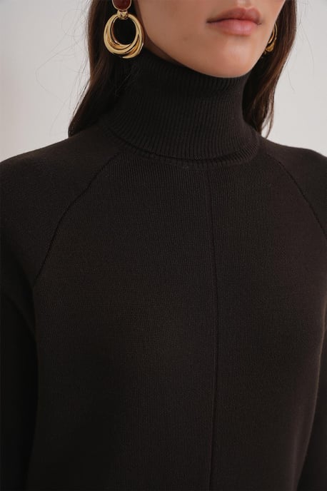 Mockneck Stickad Maxiklänning med Sprund - Image 6