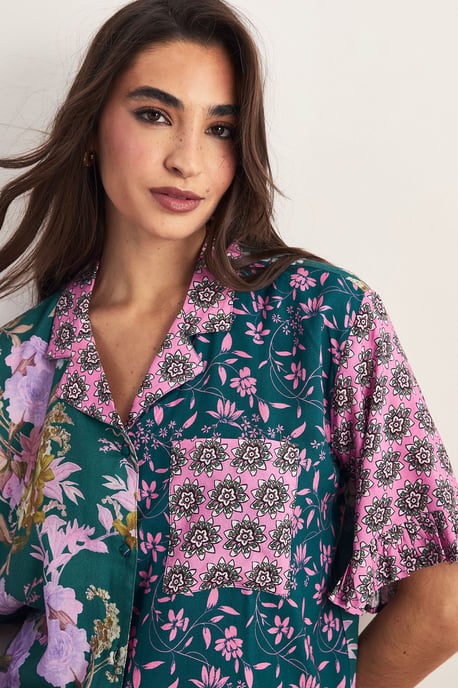 Floral Splice Print Shorts Pajama Set - Image 4