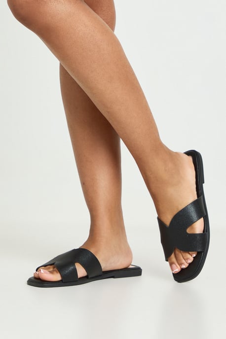 Cut Out Flat Sandals - Image 2