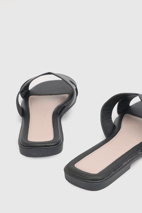 Cut Out Flat Sandals - Image 4