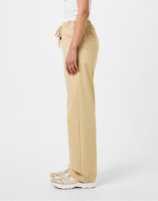 Relaxte broek met Essentials-logo - Image 4