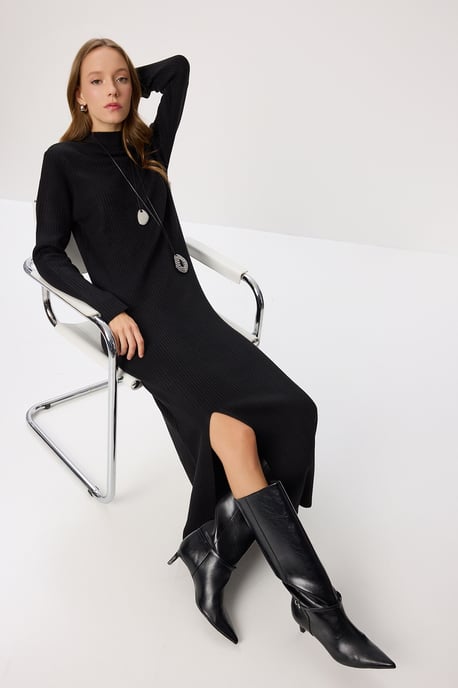 Texturerad Bodycon Stickad Klänning med Slits - Image 1