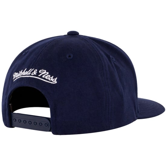 Mitchell & Ness NBA Cleveland Cavaliers Team Arch Pinch Panel Navy Cap - Image 2