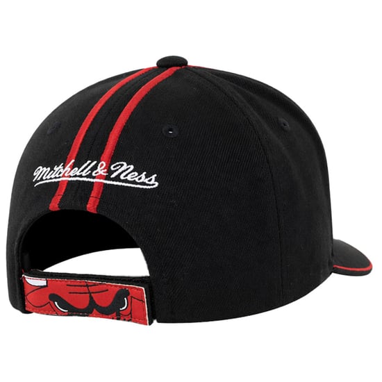 Mitchell & Ness NBA Chicago Bulls 1998 Draft Pro Black Cap - Image 2
