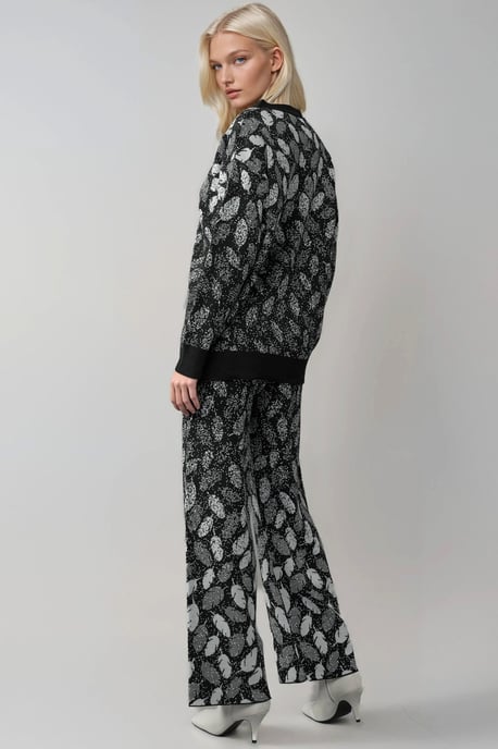 V-hals Jacquard Brei Cardigan en Brede Pantalon Set - Image 3