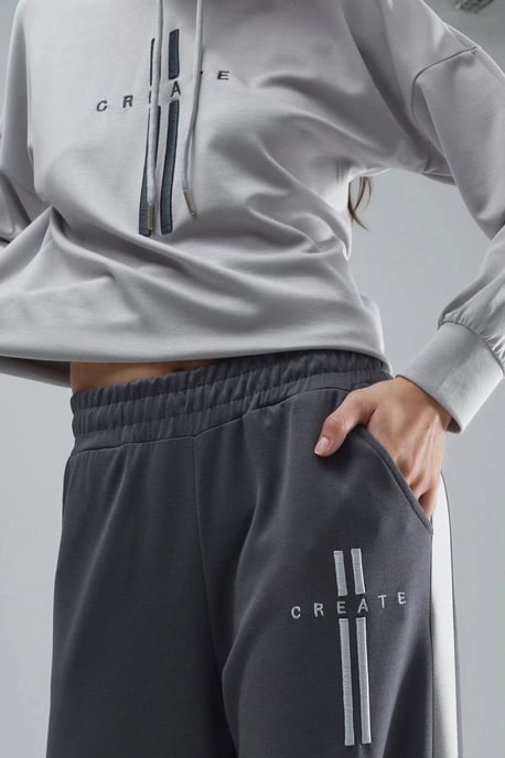 Modal Touch Hette Sweatshirt & Randig Detaljerad Byxset - Image 6
