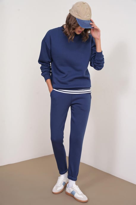 Basis Sweatshirt och Jogger Tvådelat Set - Image 2
