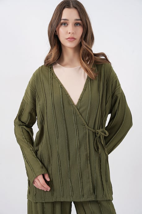 Texturerad V-ringad kimono med knytmidja och vida byxor set - Image 5