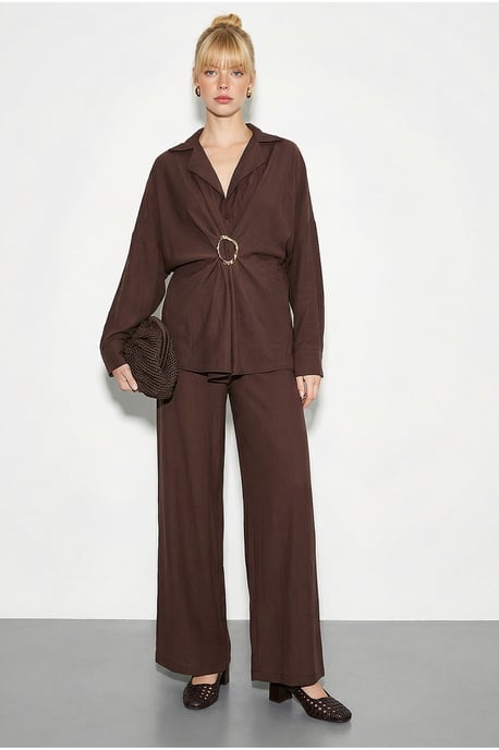 Oversized Button-Up Shirt en Wijde Pantalon Set - Image 1