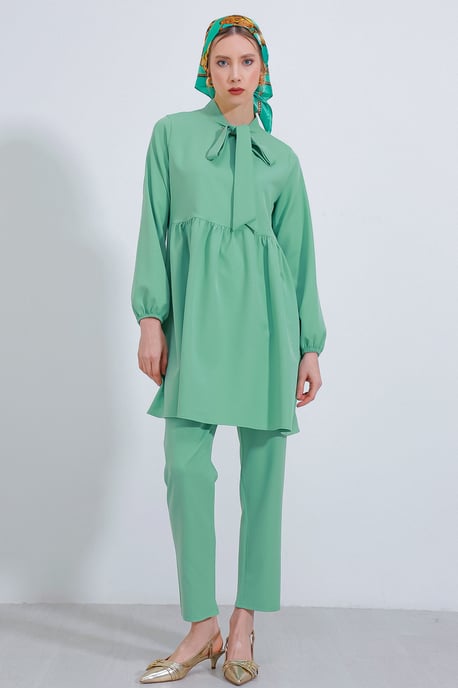 Lång tunika och byxor tvådelat set med skjortkrage - Image 2