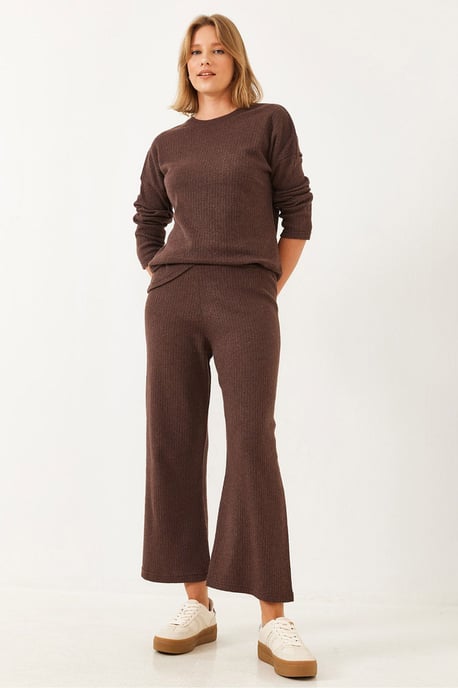Ribbad Texturerad Crew-Neck Tröja och Byxor Set - Image 3