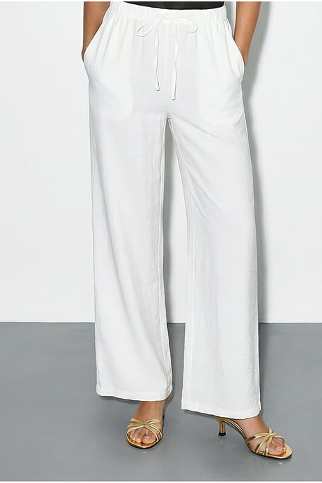 Oversized Button-Up Shirt en Wijde Pantalon Set - Image 4