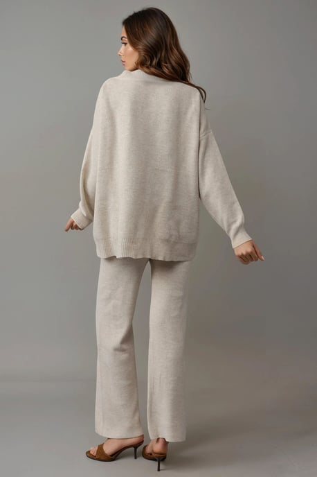 V-hals Cardigan en Brede Pijpen Broekset - Image 3