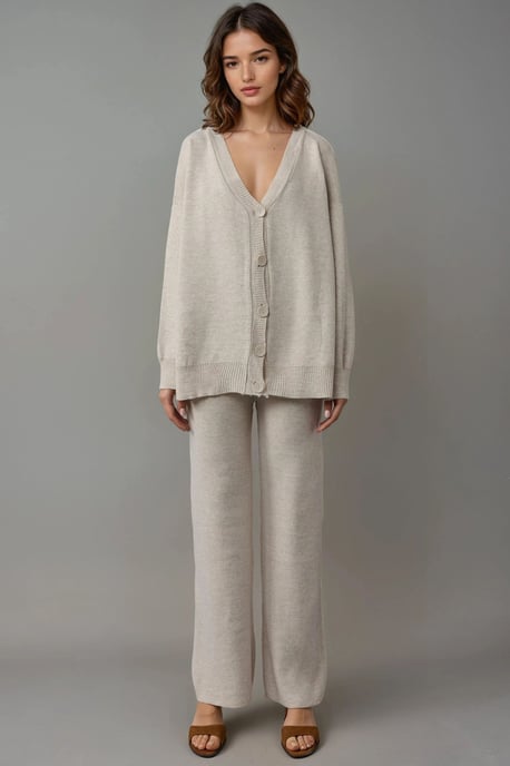 V-hals Cardigan en Brede Pijpen Broekset - Image 6