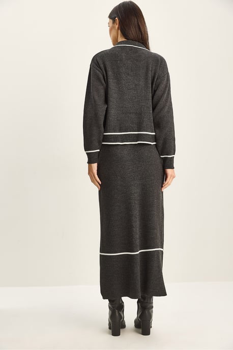 Geribbelde gebreide midi tweedelige set met knoopsluiting - Image 6