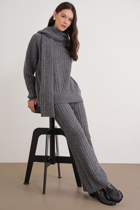 Oversized Hair Braid Patterned Knitwear Co-Ord Set - Image 1