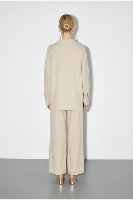Oversized Button-Up Shirt en Wijde Pantalon Set - Image 6