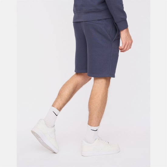 Men's Duck and Cover Randolph Tailored Shorts in Blue - Image 2