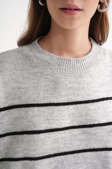 Randig Crew-Neck Avslappnad Stickad Tröja - Image 6