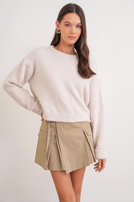 Plush Textured Crop Knit Sweater - Image 3