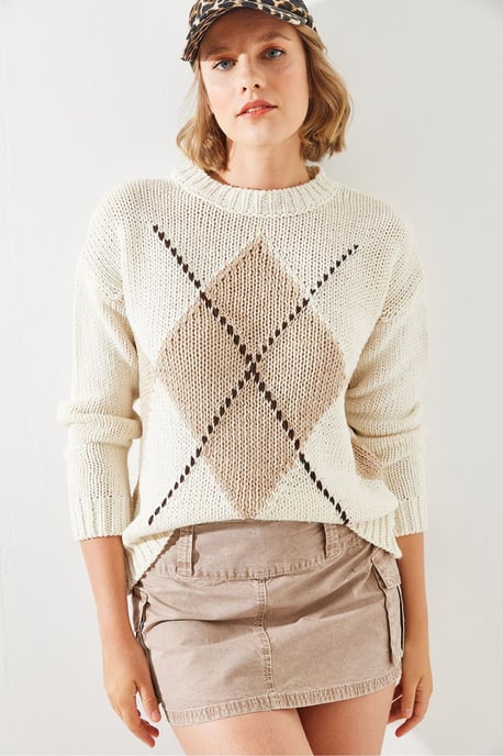 Geometric Pattern Knit Sweater with Crew Neck - Image 3