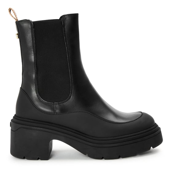 Women's Boss Chelsea Wc 10254699 01 Chelsea Boots in Black - Image 1