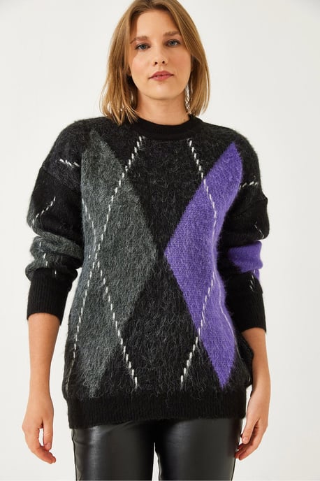 Oversized Diamond Printed Sweater - Image 2