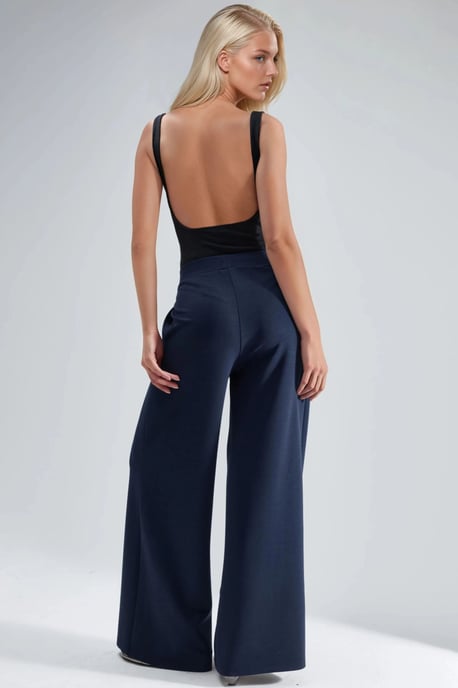 Elastic Waist Pleated Palazzo Pants - Image 3