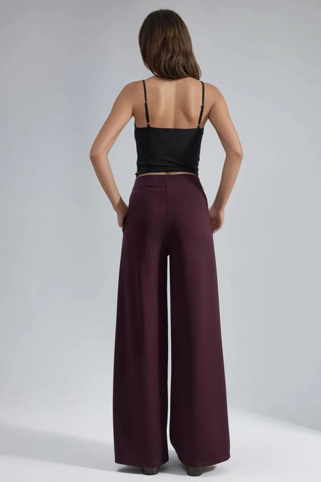 Elastic Waist Pleated Palazzo Pants - Image 3