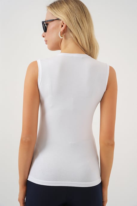 Fitted Sleeveless Bodysuit with Crew Neck - Image 6