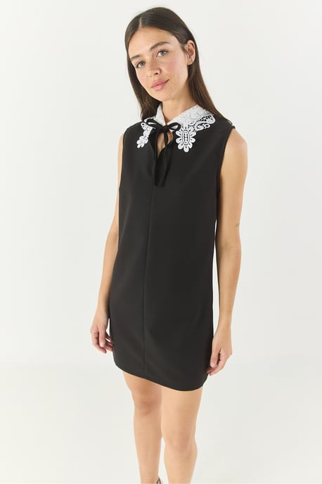 Crepe Midi-klänning med knappstängning - Image 3