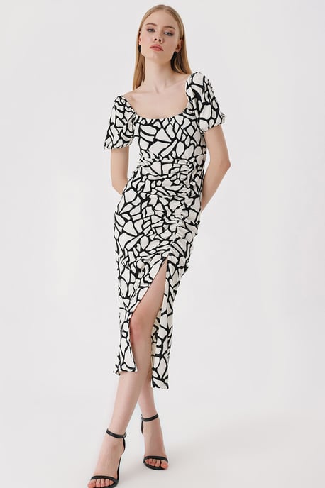 Textured Midi Knit Dress with Square Collar - Image 2