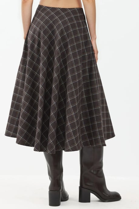 Plaid Maxi Skirt with A-Form Fit - Image 3