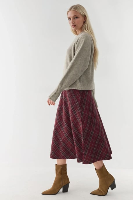 Maxi A-Line Skirt with Zipper Closure - Image 4