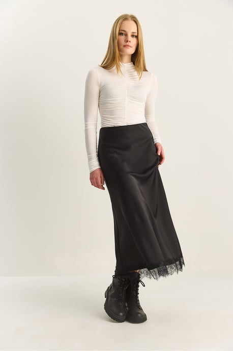 Högmidjad Satin A-Linje Maxi Kjol - Image 6